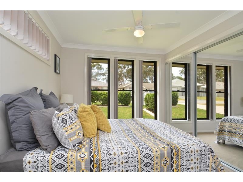 33 Ashton Drive, Heddon Greta NSW 2321