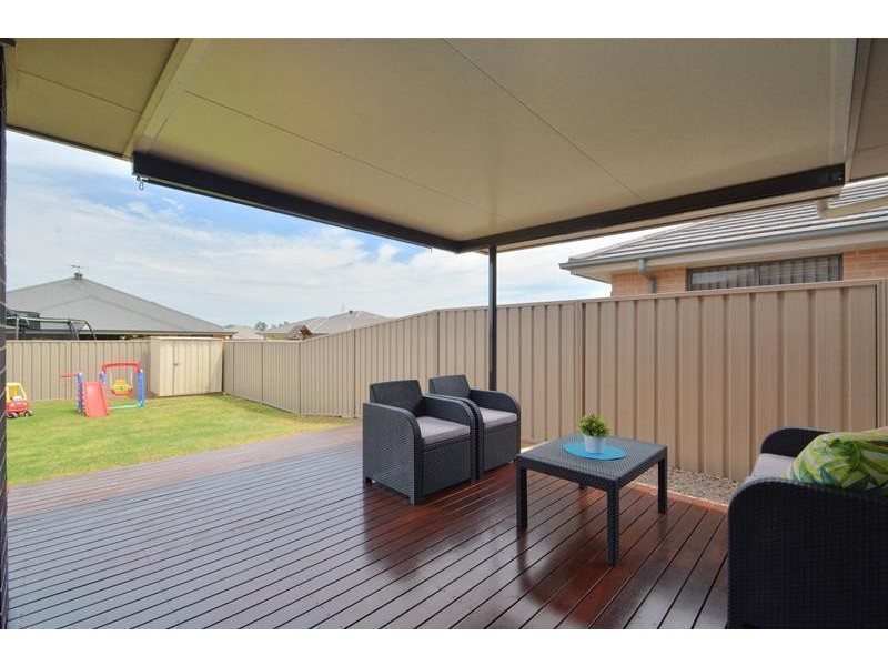 33 Ashton Drive, Heddon Greta NSW 2321