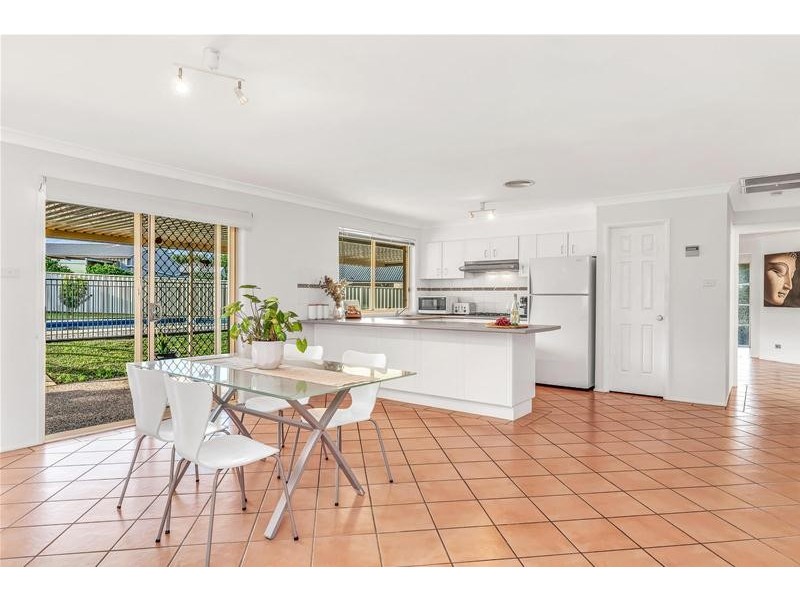 9 Fitzgibbon Place, Kurri Kurri NSW 2327