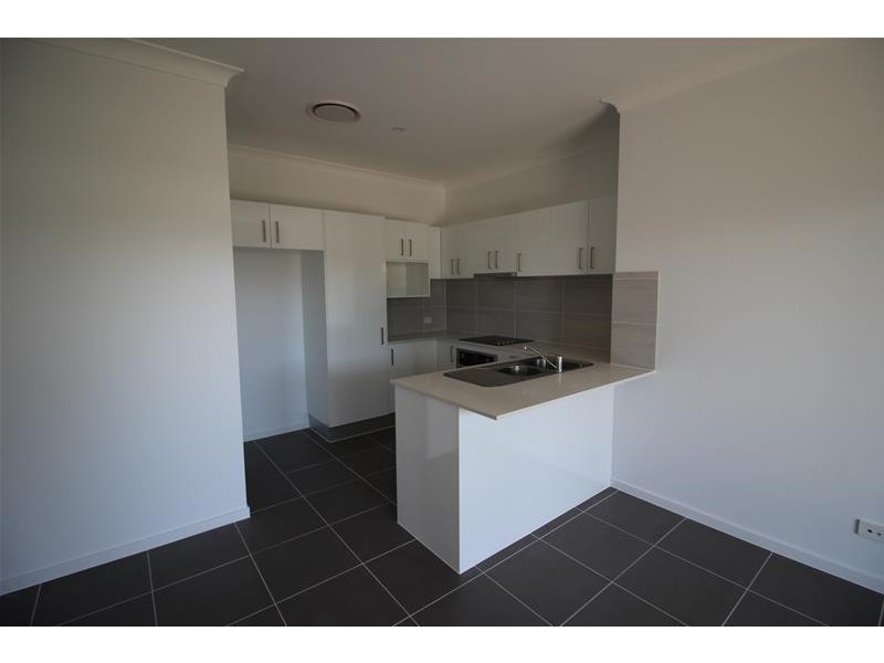 1/37a Third Street, Weston NSW 2326