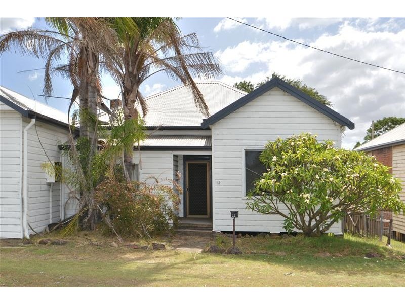 12 Government Road, Weston NSW 2326