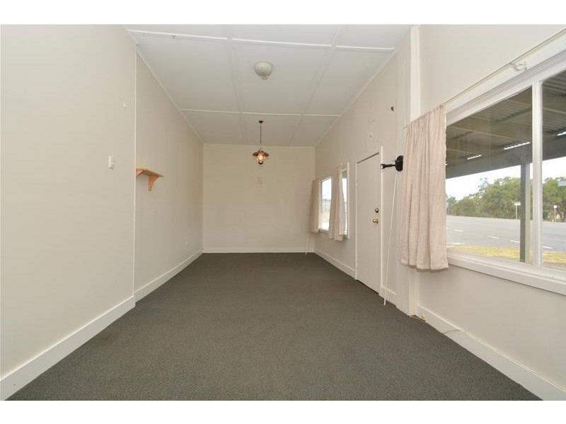 12 Government Road, Weston NSW 2326