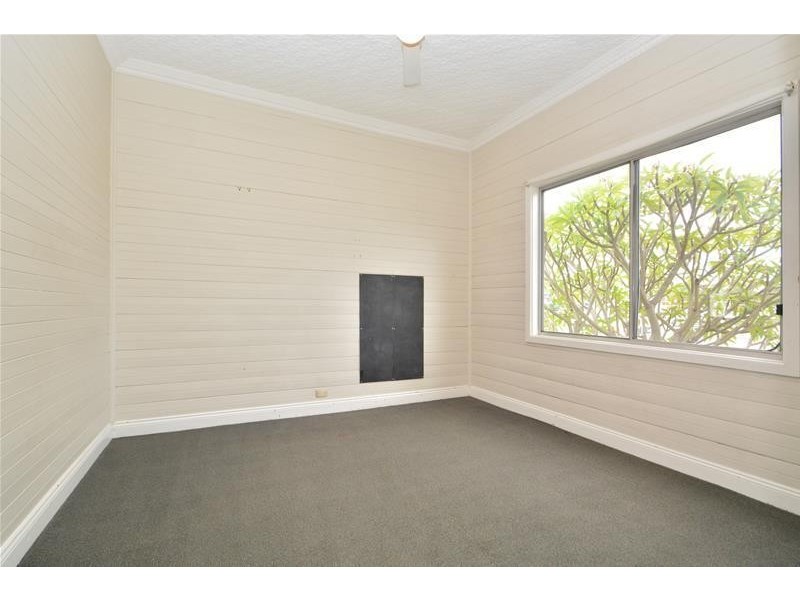 12 Government Road, Weston NSW 2326