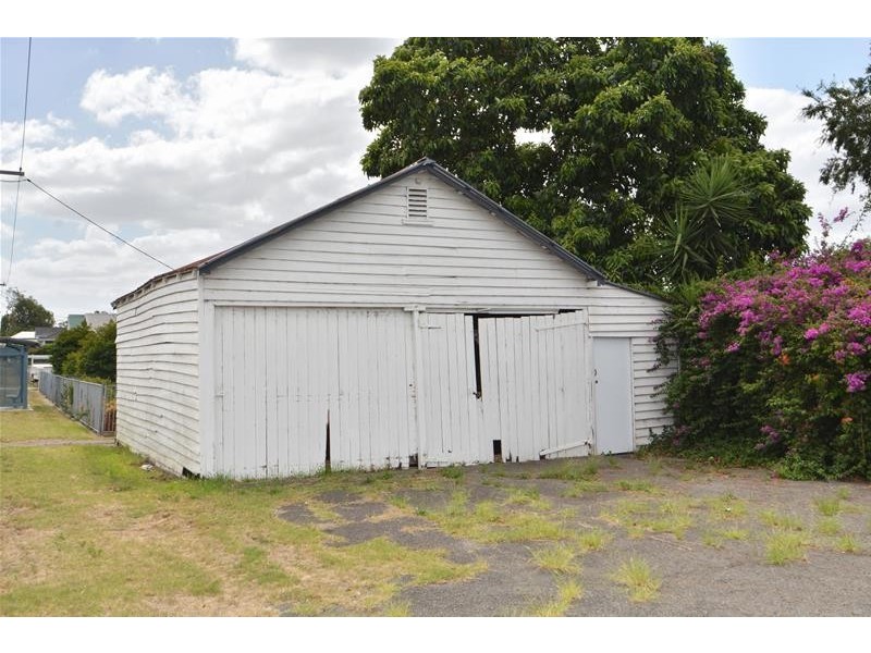 12 Government Road, Weston NSW 2326