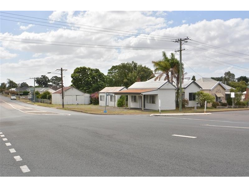 12 Government Road, Weston NSW 2326