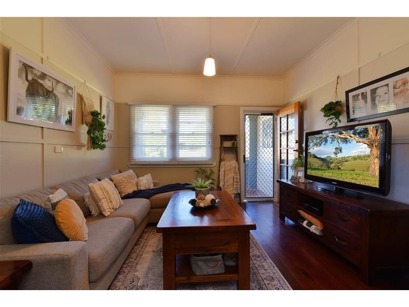 9 Main Road, Cliftleigh NSW 2321