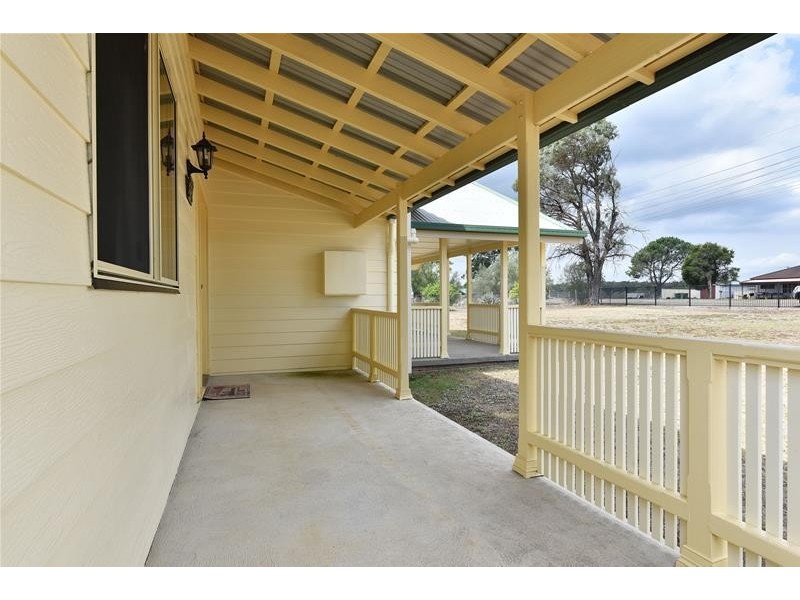 65 Charles Street, Abermain NSW 2326