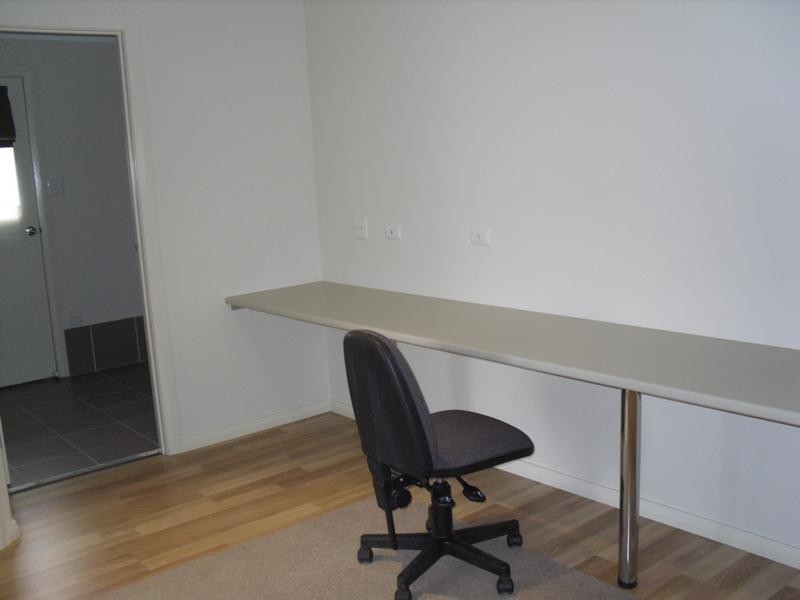 12 Drayton Grove, Cessnock NSW 2325