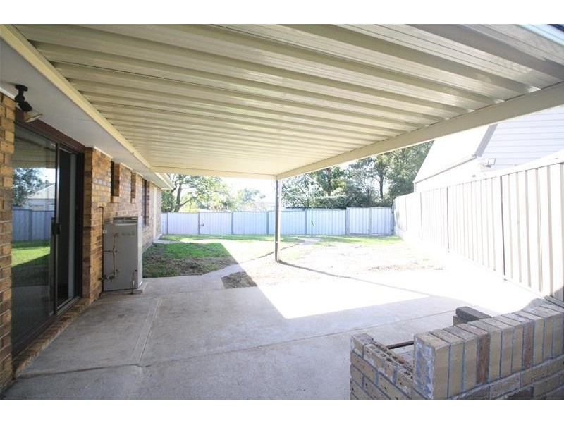 39 Evatt Street, Pelaw Main NSW 2327