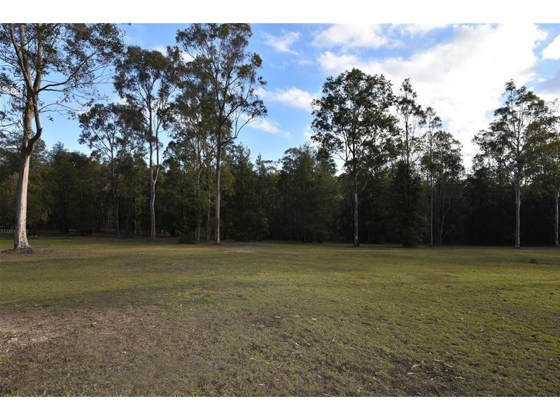 248 Ellalong Road, Ellalong NSW 2325