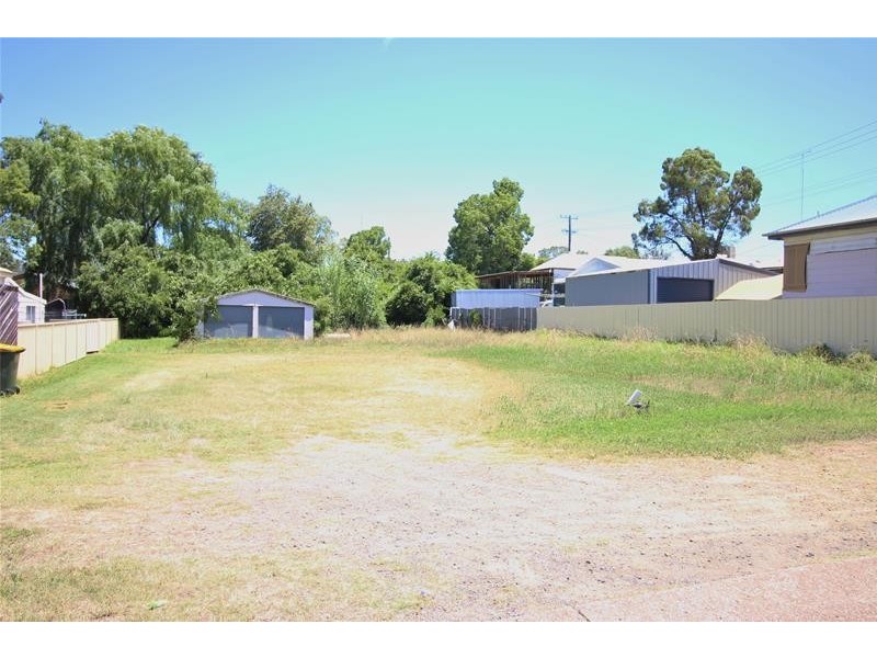 18 William Street, Abermain NSW 2326