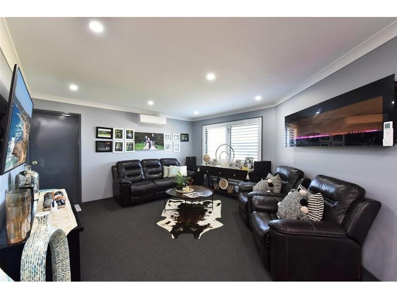 25 Brokenwood Avenue, Cliftleigh NSW 2321