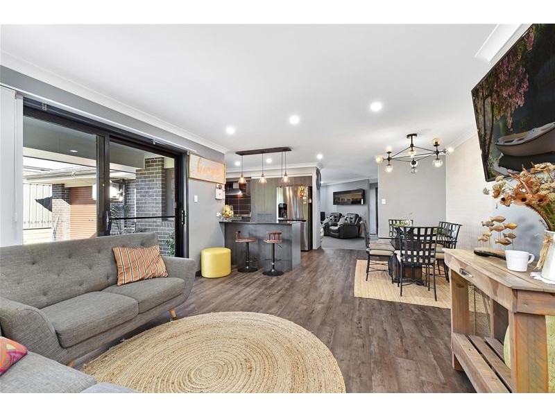 25 Brokenwood Avenue, Cliftleigh NSW 2321