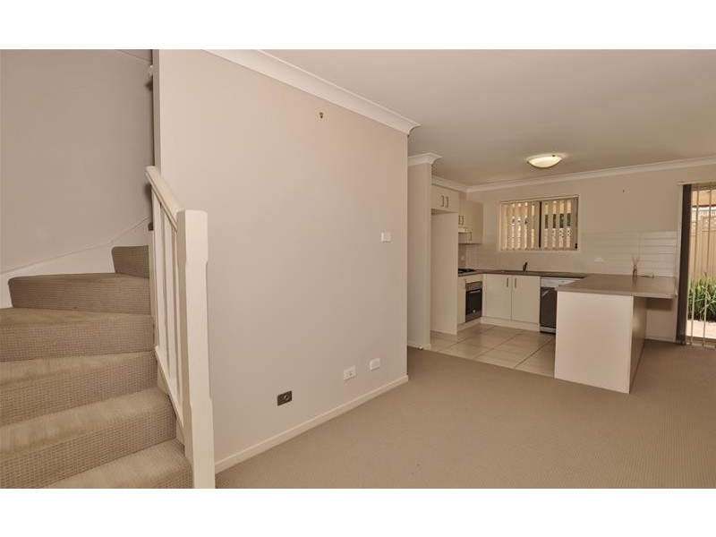 20 Lonsdale Place, Kurri Kurri NSW 2327