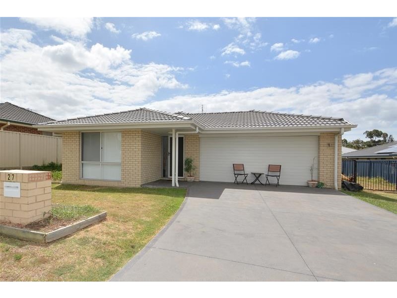 27 Hall Street, Heddon Greta NSW 2321