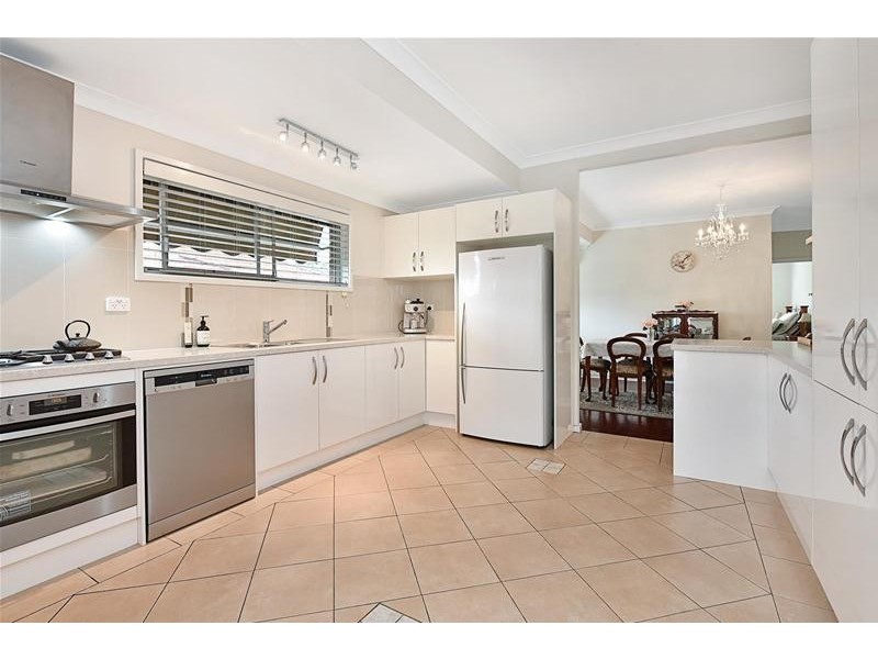 14 Fourth Street, Weston NSW 2326