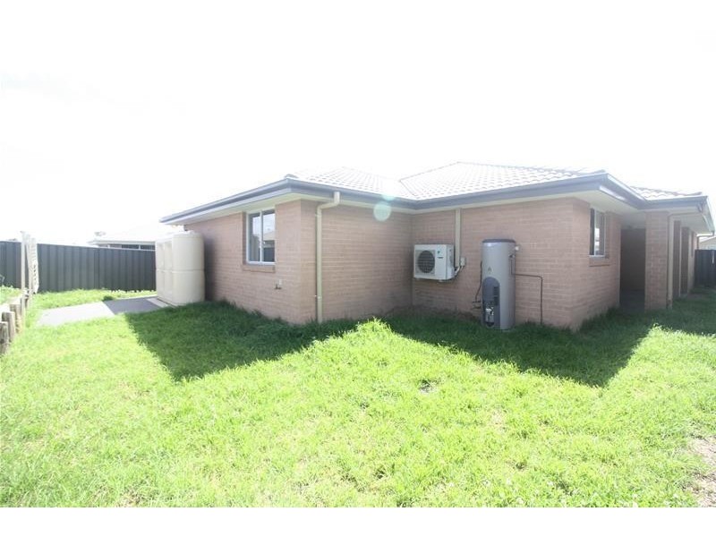 11 Undercliff Street, Cliftleigh NSW 2321