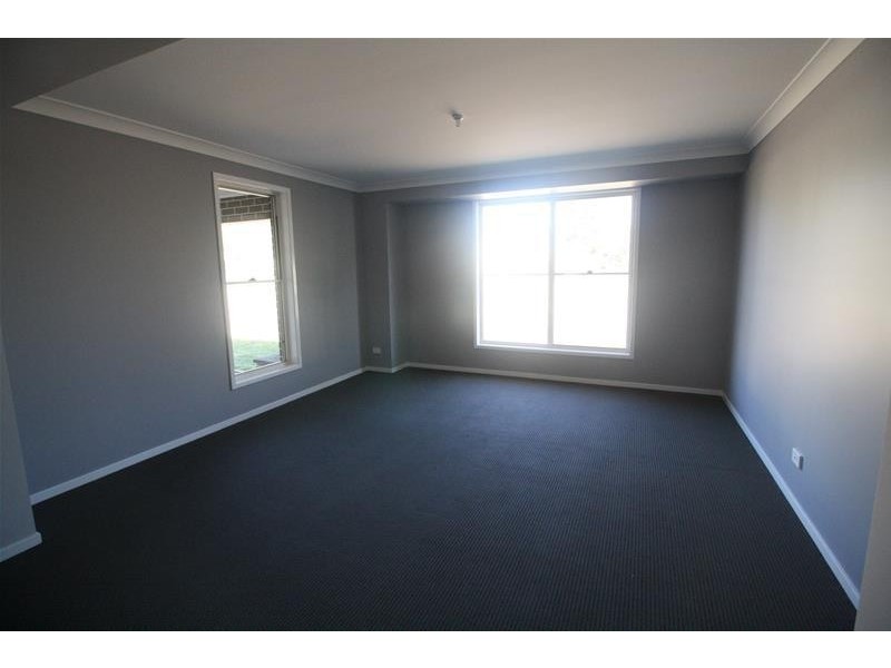 27 Swanson Street, Weston NSW 2326