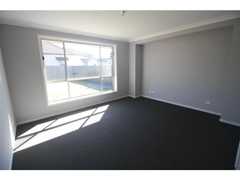 27 Swanson Street, Weston NSW 2326