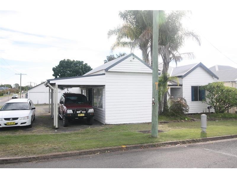 12 Government Road, Weston NSW 2326