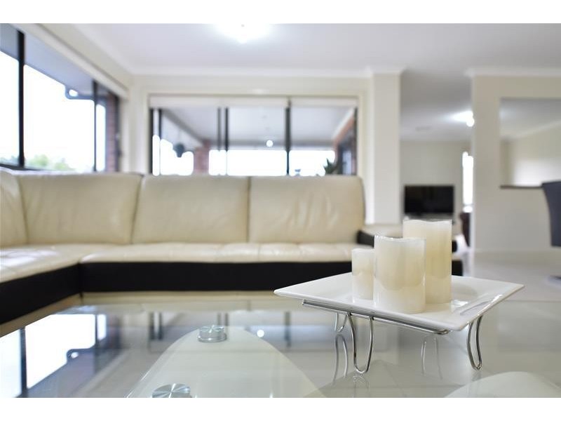 41 Cleveland Street, Cameron Park NSW 2285