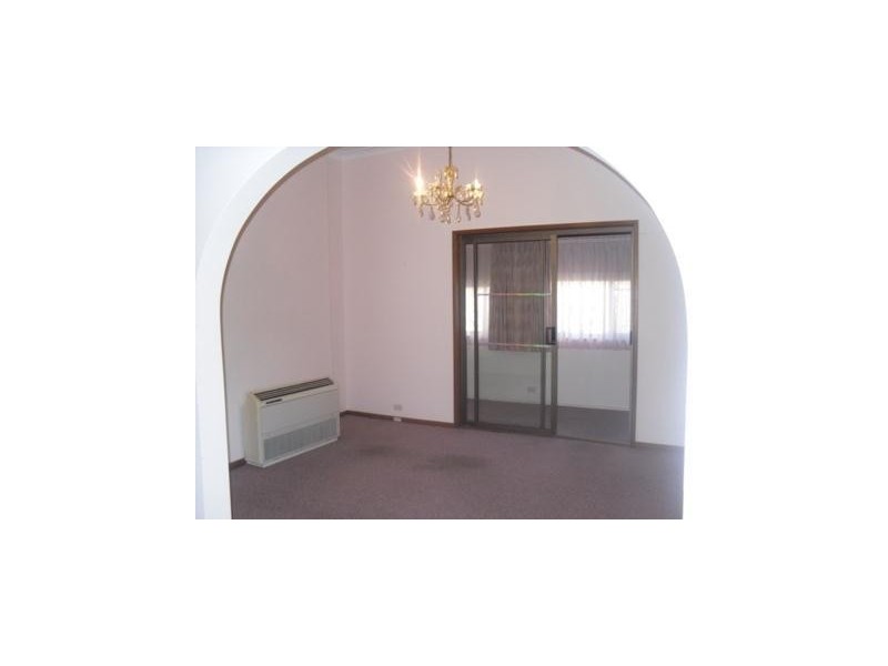 13 Cooper Street, Cessnock NSW 2325