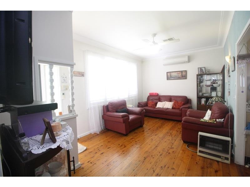 12 Florence Street, Kurri Kurri NSW 2327