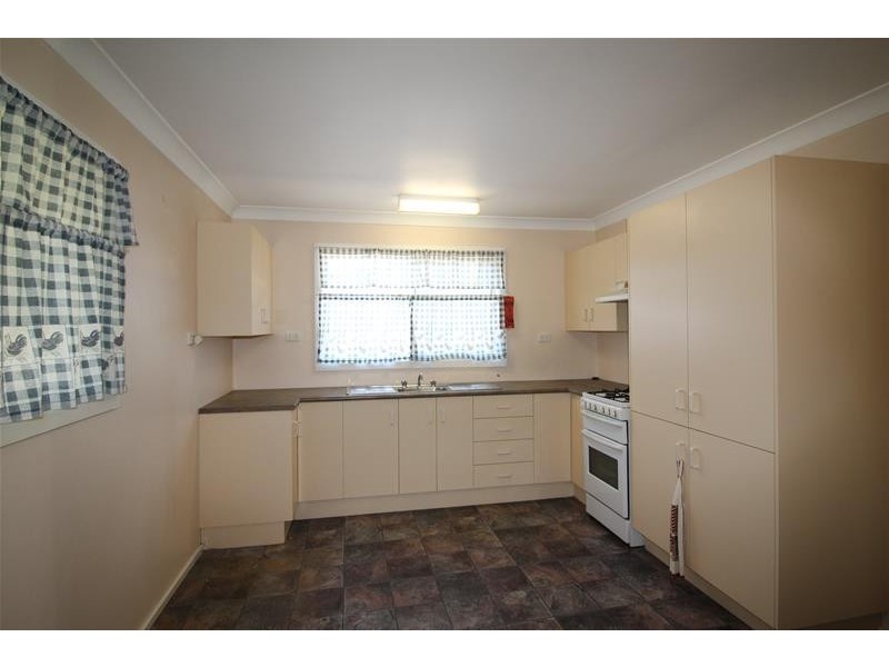 51 Fifth Street, Weston NSW 2326