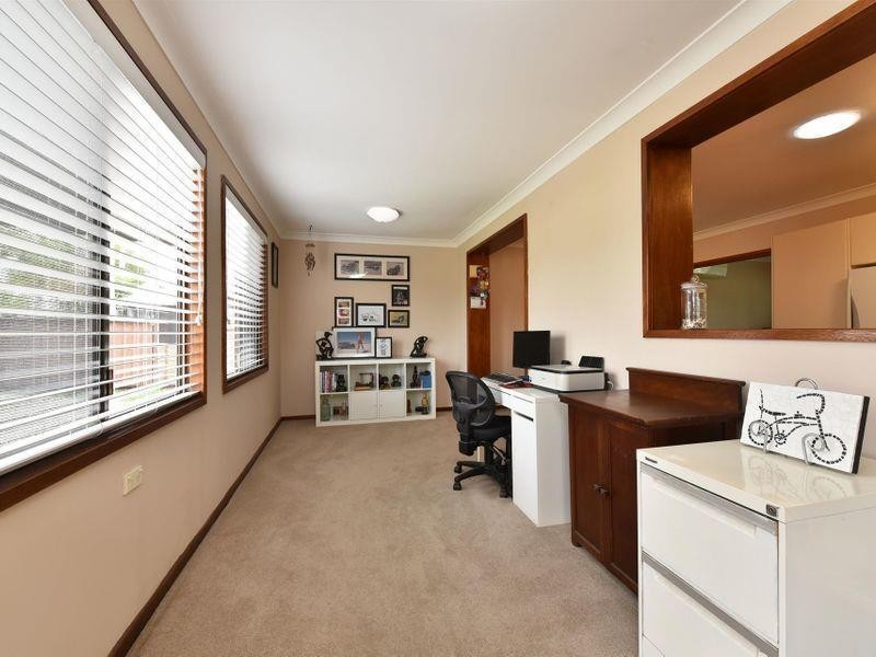 12 Eighth Street, Weston NSW 2326