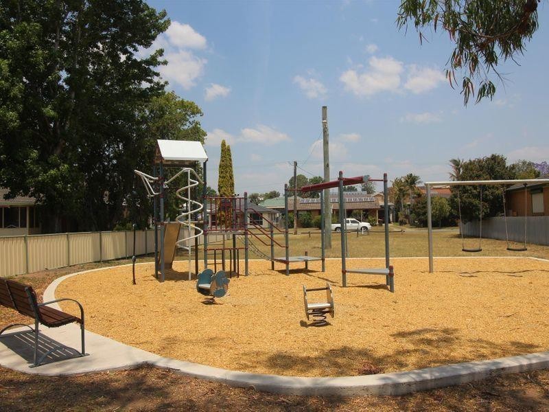 12 Eighth Street, Weston NSW 2326