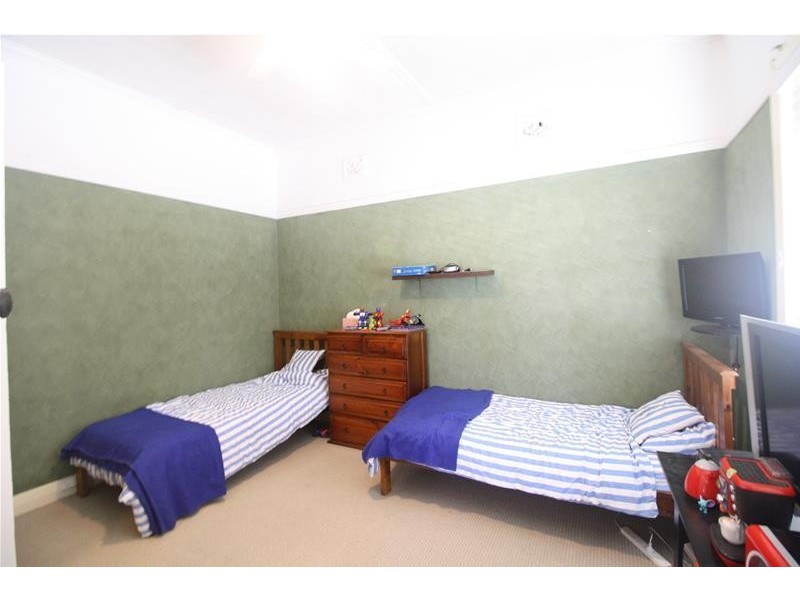 25 Lang Street, Kurri Kurri NSW 2327