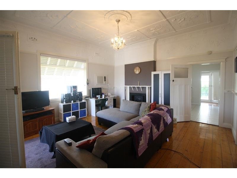 25 Lang Street, Kurri Kurri NSW 2327