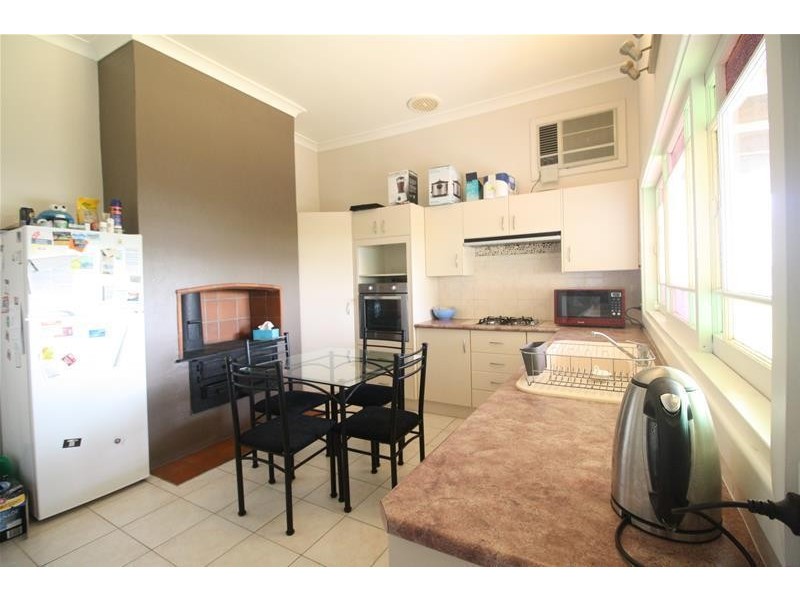 25 Lang Street, Kurri Kurri NSW 2327