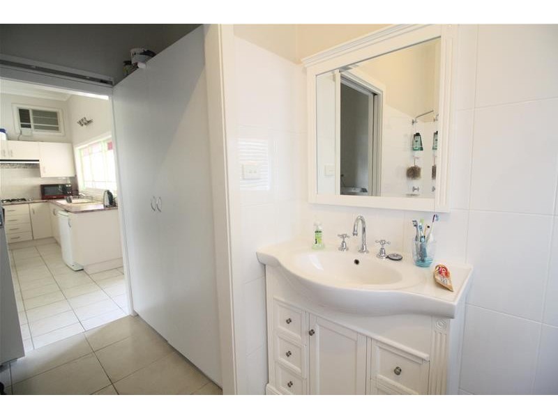 25 Lang Street, Kurri Kurri NSW 2327