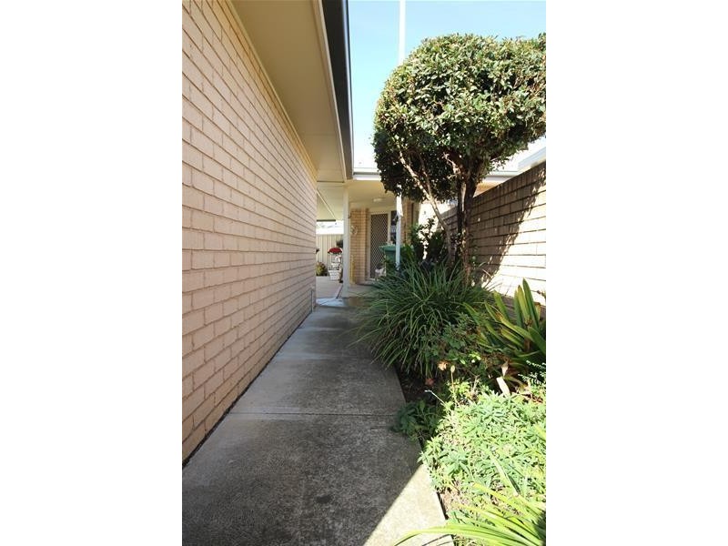 2/194A Maitland Street, Kurri Kurri NSW 2327