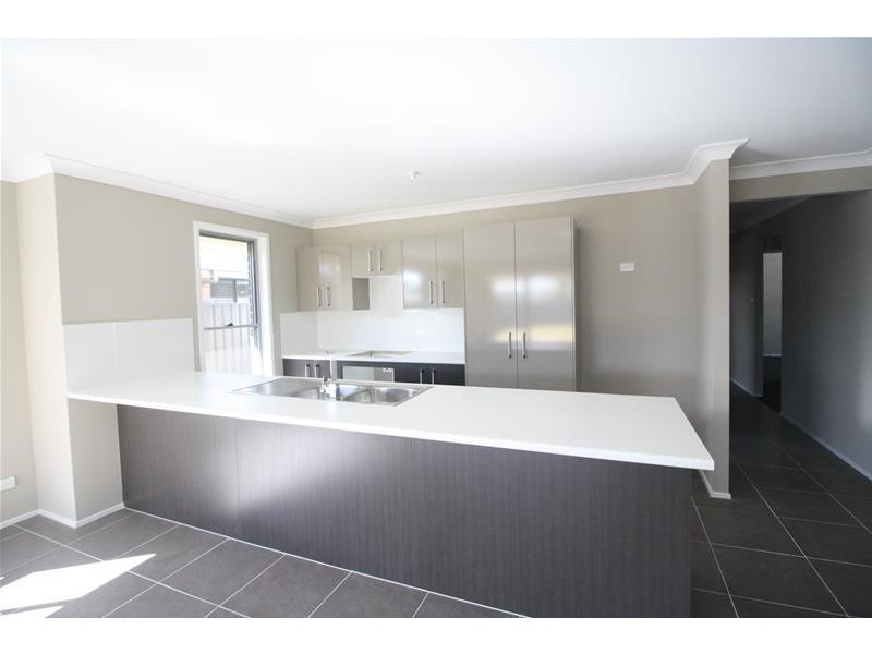 2 Weston Street, Weston NSW 2326