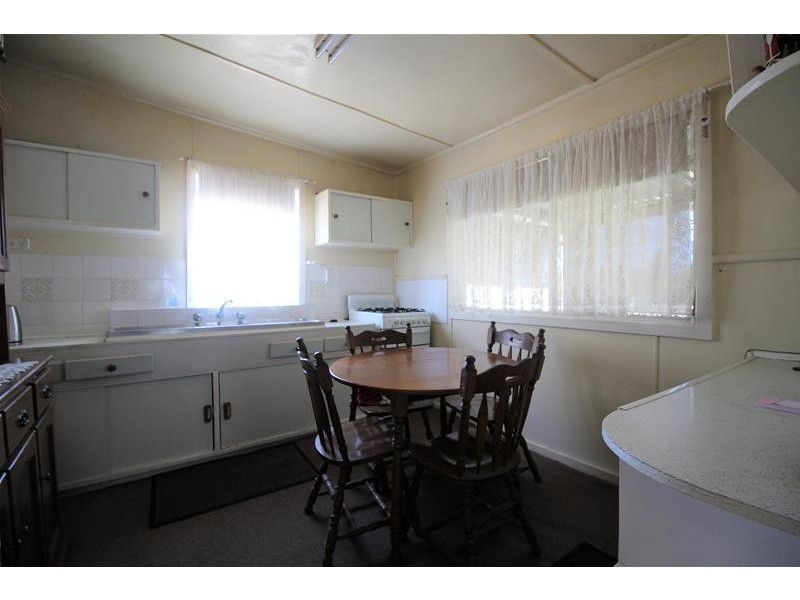 2 Barton Street, Kurri Kurri NSW 2327