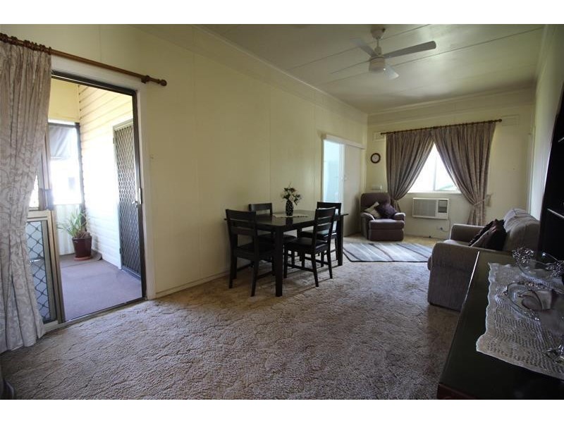 2 Barton Street, Kurri Kurri NSW 2327