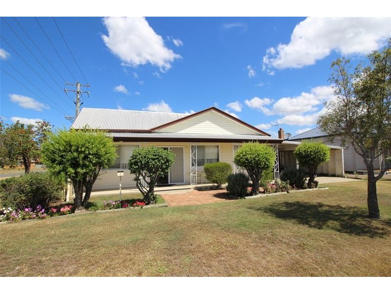 2 Barton Street, Kurri Kurri NSW 2327