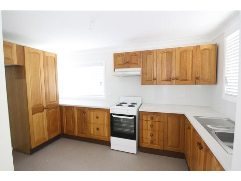 16 William Street, Abermain NSW 2326