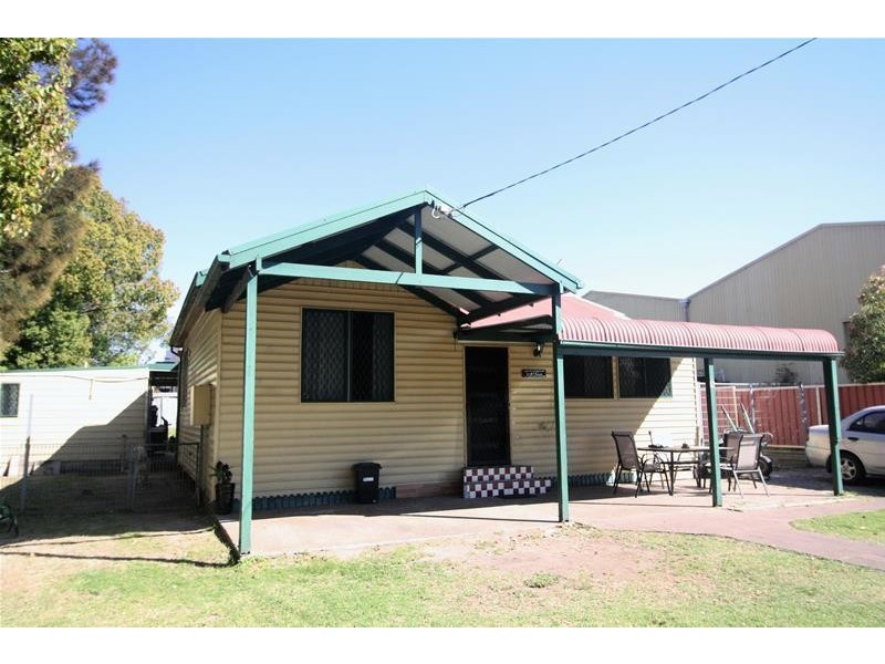 12 Ellis Street, Weston NSW 2326