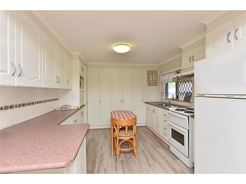 2 Clark Street, Weston NSW 2326