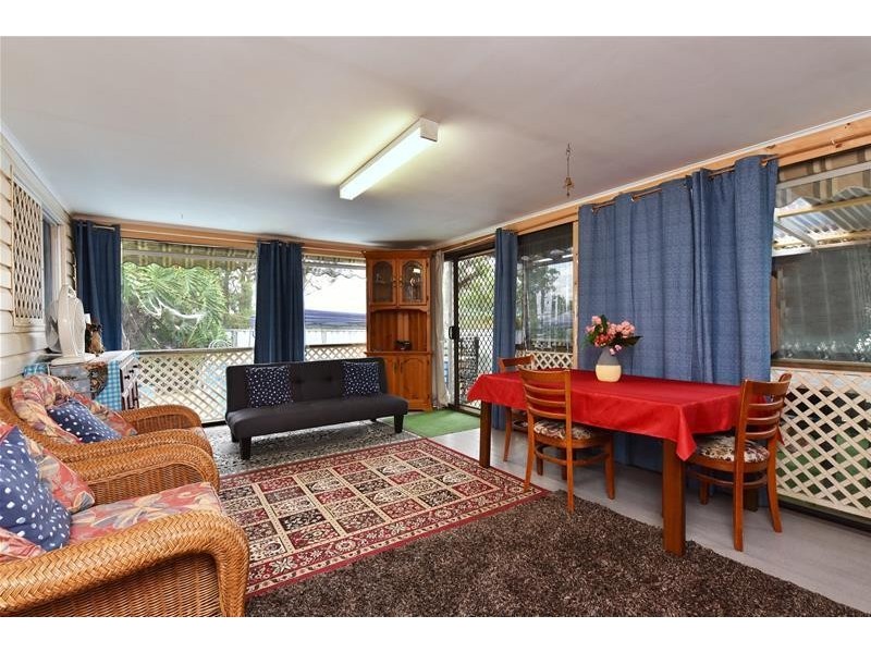 2 Clark Street, Weston NSW 2326