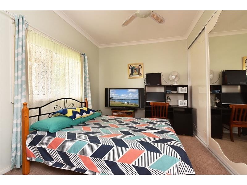 2 Clark Street, Weston NSW 2326