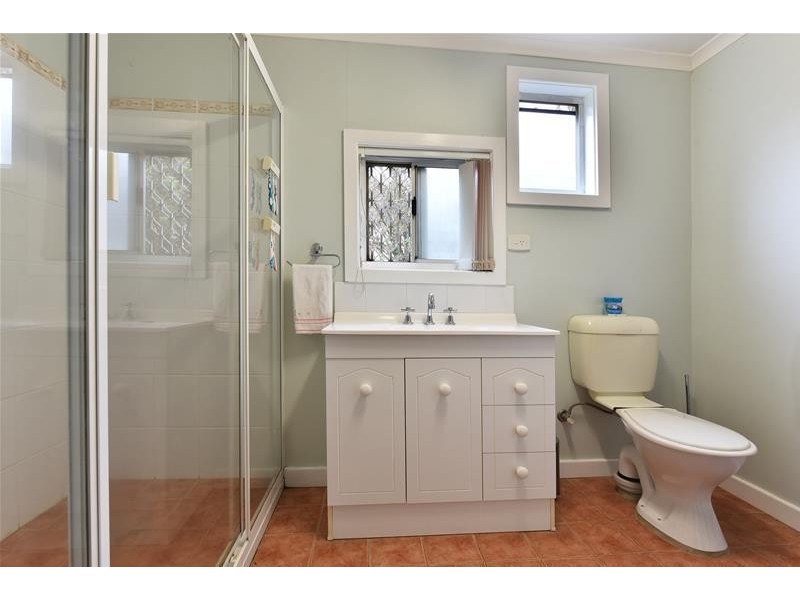 2 Clark Street, Weston NSW 2326