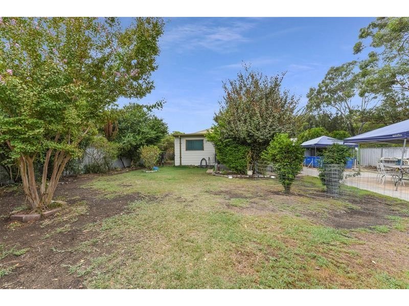 2 Clark Street, Weston NSW 2326