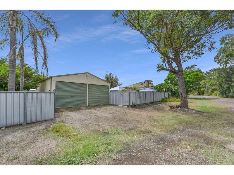 2 Clark Street, Weston NSW 2326