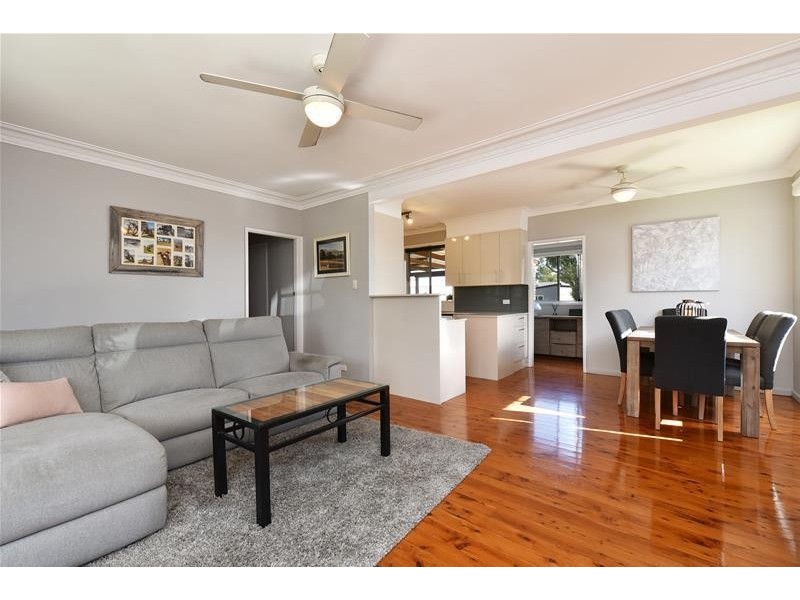 9 Fifth Street, Weston NSW 2326