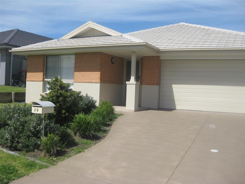 29 Moorebank Drive, Cliftleigh NSW 2321