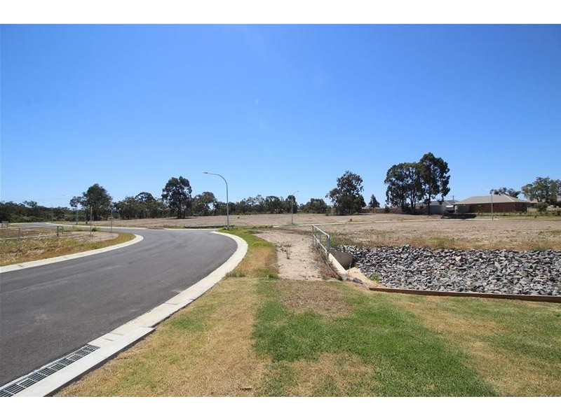 7 Lois Close, Heddon Greta NSW 2321